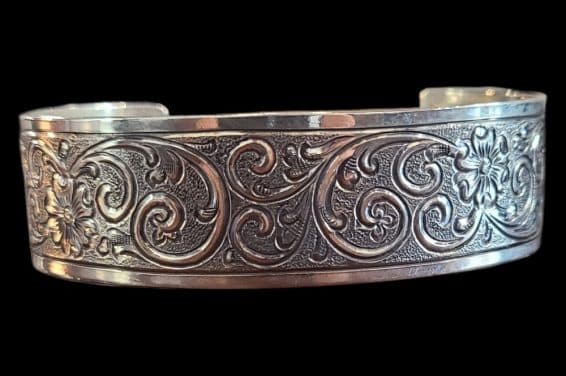 Vogt-The Willow Cuff 014-2308