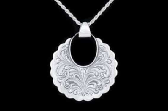 Vogt Clara Scallop Bloom Pendant 016-2500